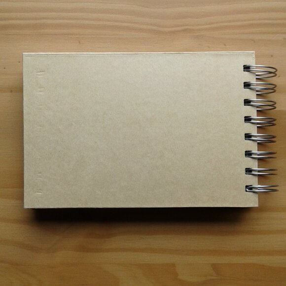 Mini Scrapbooking Album - Picture 2 of 7